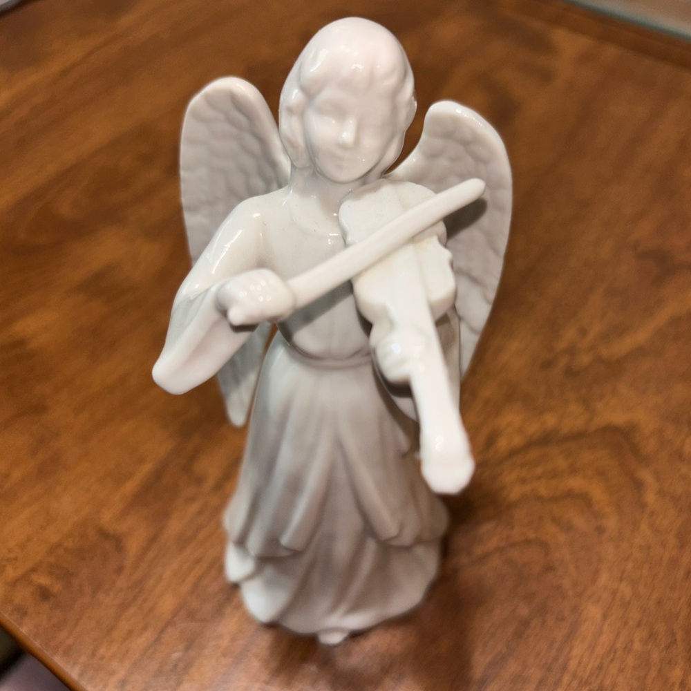 Vintage porcelain Angel w/ Violin Figurine 5.5"